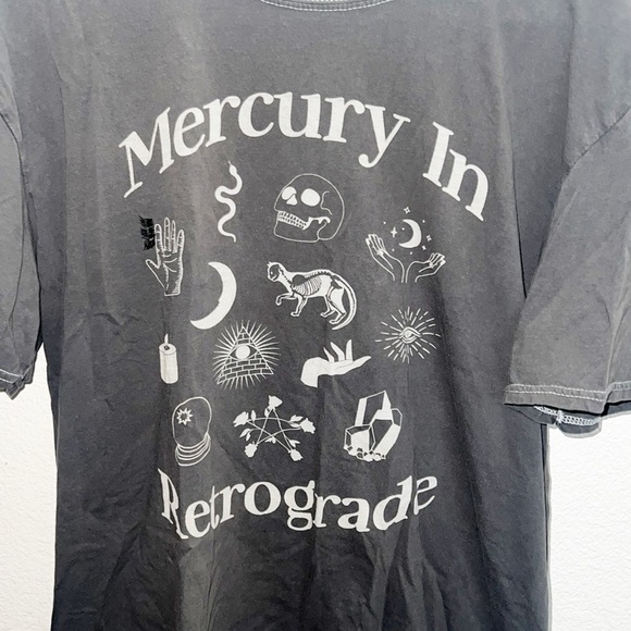 Pac Sun Women’s Oversized “Mercury In Retrograde” Gray And White Graphic Tee - Picture 2 of 7